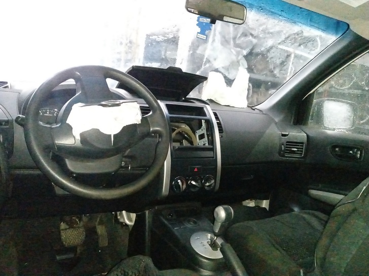 MUñON Nissan XTRAIL 2013  USADO  EN DESARME